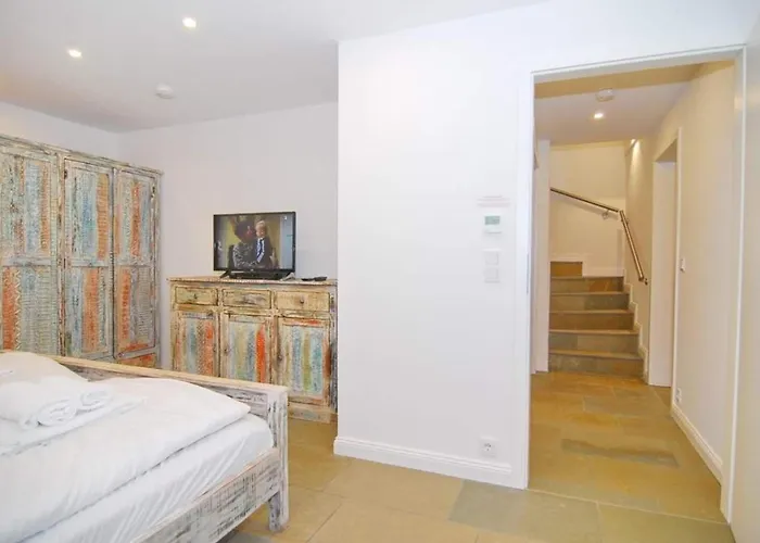 Lokkich Hues * Westerland